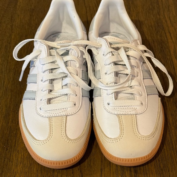 Adidas Samba OG with Baby Blue Accents - Picture 2 of 6